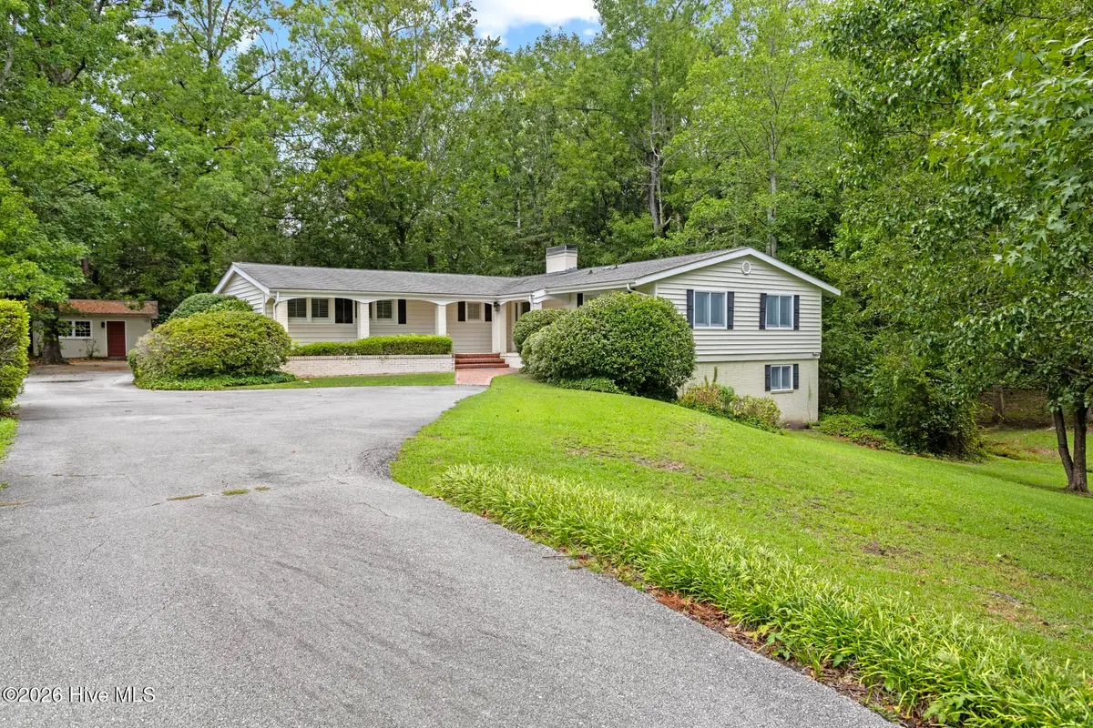 402 Country Club Drive, Jacksonville, NC 28546 - #1