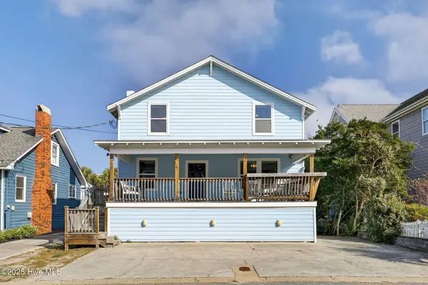9 E Atlanta Street E, Wrightsville Beach, NC 28480