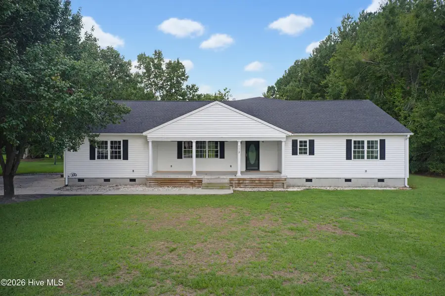 113 Stuart Avenue, Lake Waccamaw, NC 28450 - #2