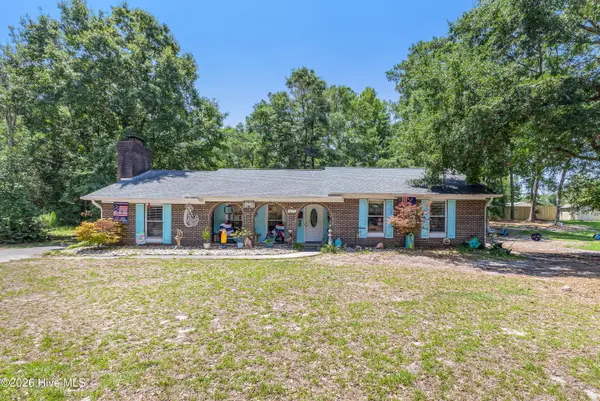 307 Yaupon Drive, Southport, NC 28461