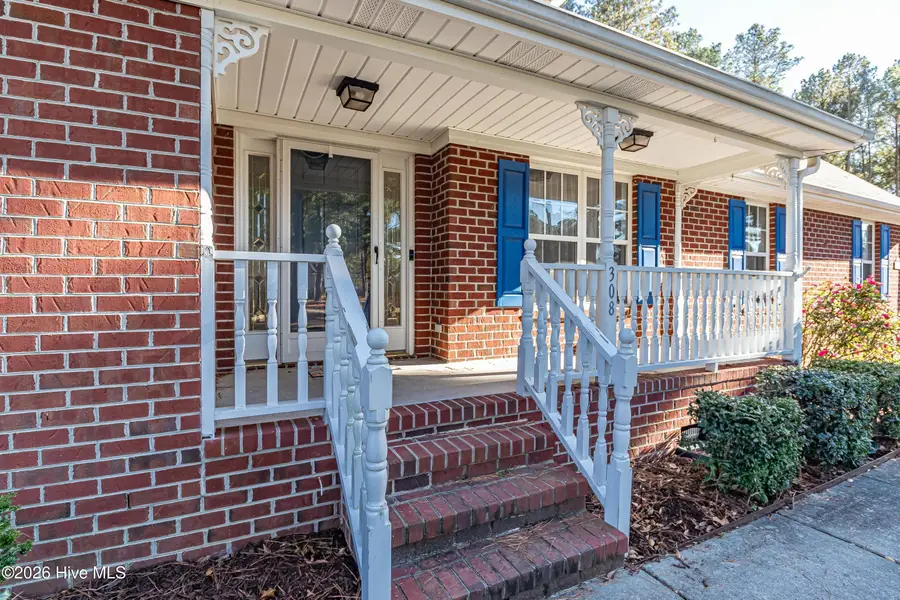 308 Hunters Creek Drive, Goldsboro, NC 27534 - #2