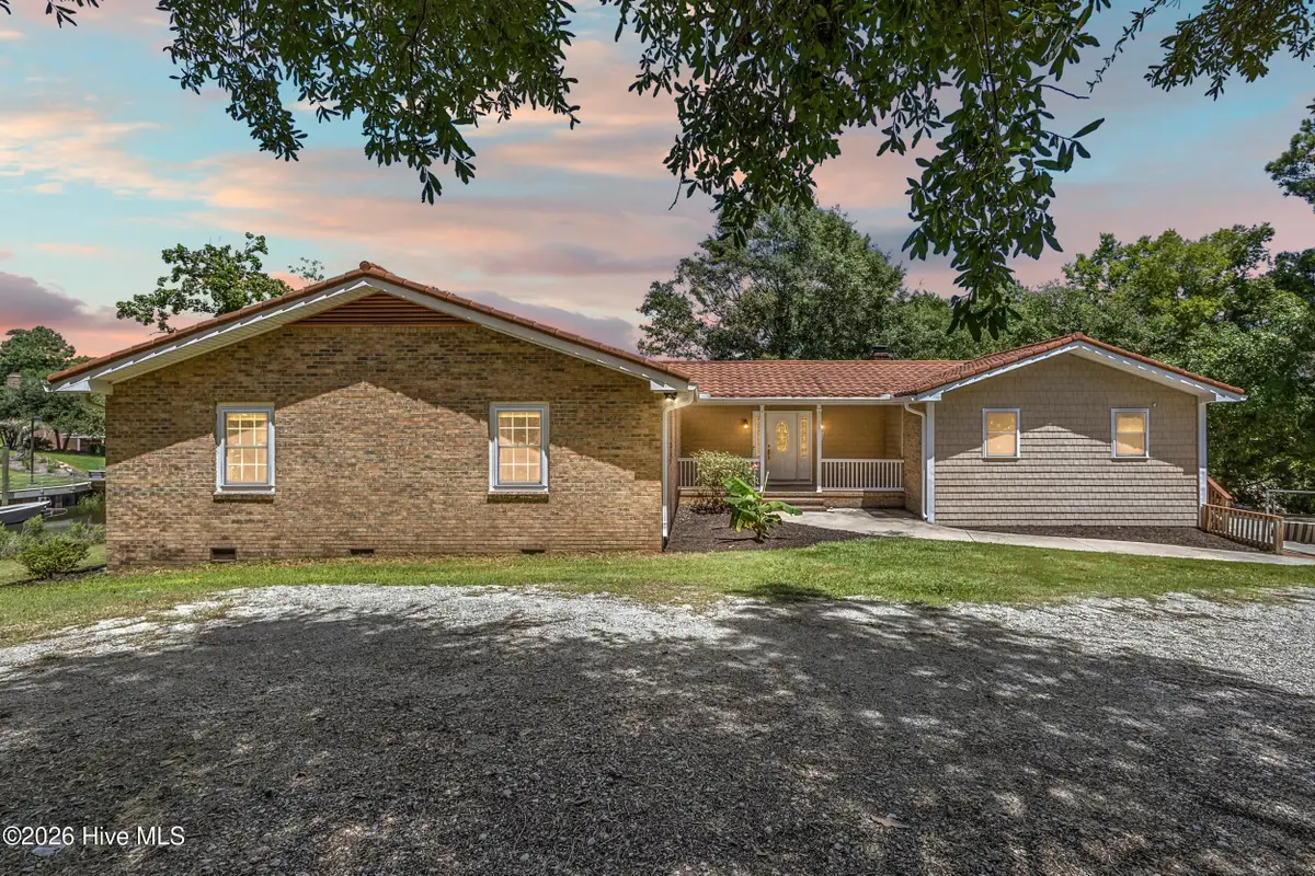667 Hughes Road, Hampstead, NC 28443 - #1