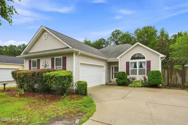 307 Coralstone Court, Leland, NC 28451