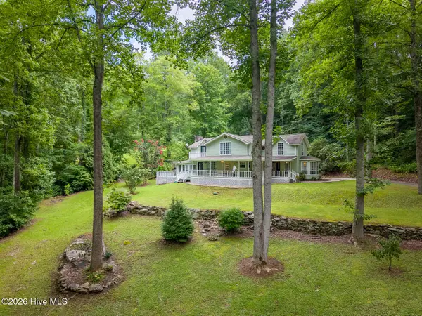 7261 Yellow Creek Road, Robbinsville, NC 28771