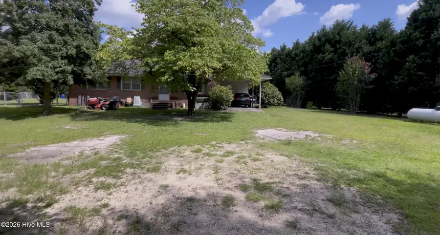 103 Alexander Street, Elizabethtown, NC 28337 - #2
