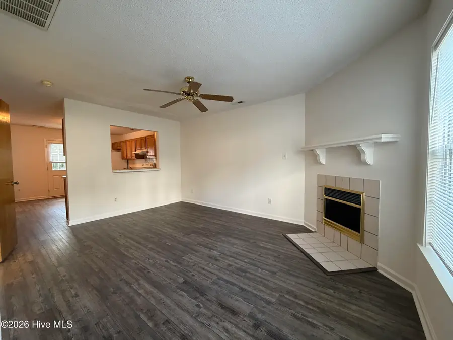 980 W Pueblo Drive, Jacksonville, NC 28546 - #2