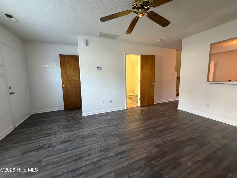 980 W Pueblo Drive, Jacksonville, NC 28546 - #3