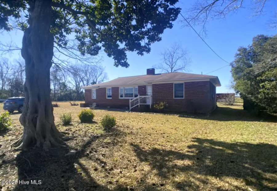 13570 N Lake Road, Engelhard, NC 27824 - #2