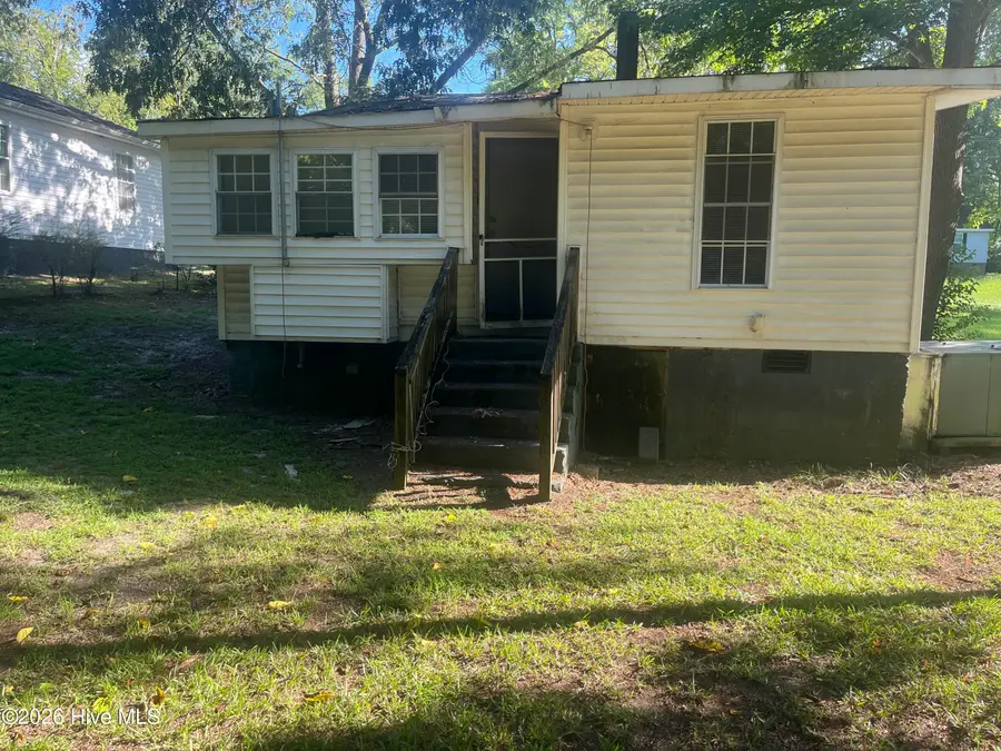 112 W Cedar Street, Nashville, NC 27856 - #2