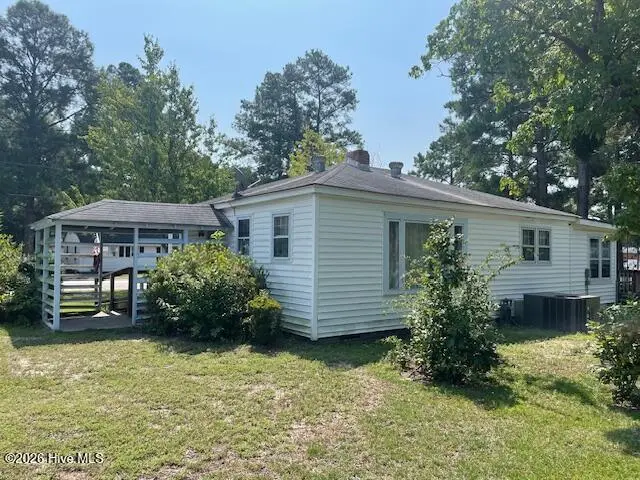 215 N 4th Street, Saint Pauls, NC 28384 - #3
