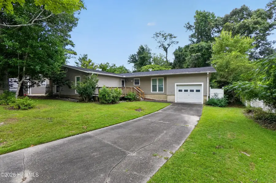 114 Shadow Brook Road, Jacksonville, NC 28546 - #2