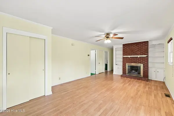 285 Mcdairmid Road, Pinehurst, NC 28374