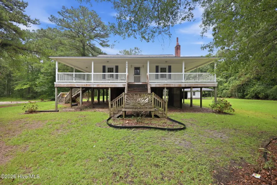205 Streets Ferry Road, Vanceboro, NC 28586 - #2