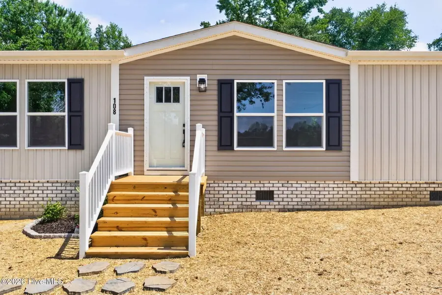 108 Pebble Run Court, Burgaw, NC 28425 - #2