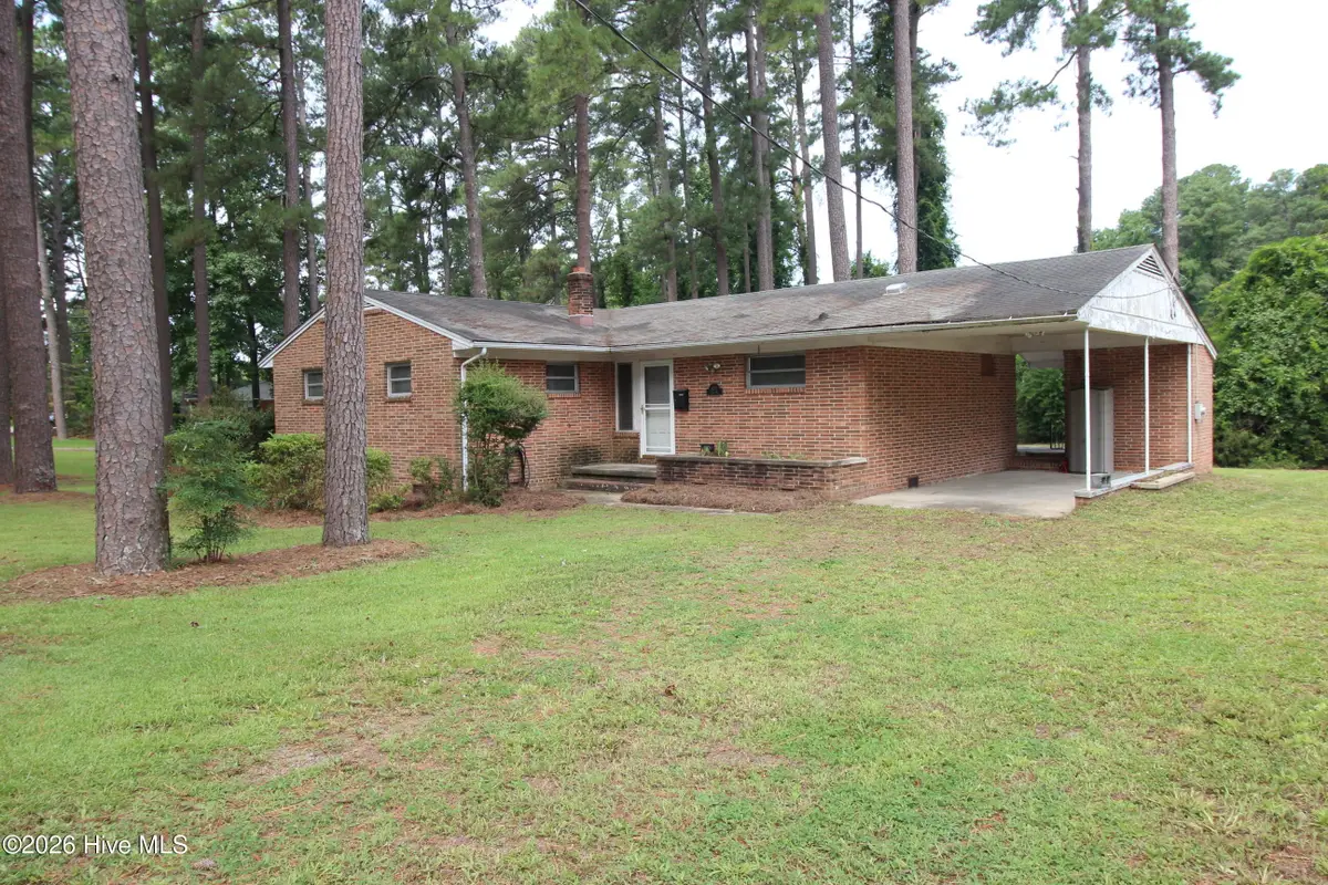 650 S May Street, Southern Pines, NC 28387 - #1
