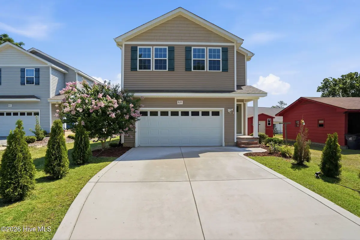 935 W Illinois Avenue, Southern Pines, NC 28387 - #1