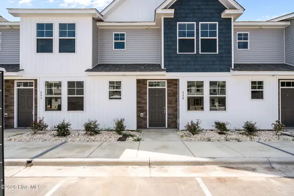 229 Sandy Cove Lane, Sneads Ferry, NC 28460