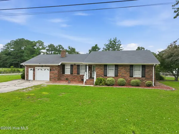 301 Halifax Street, Clinton, NC 28328