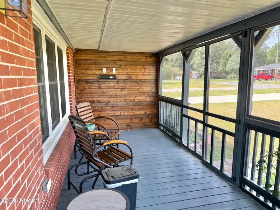 206 Crestwood Drive, Snow Hill, NC 28580 - #2