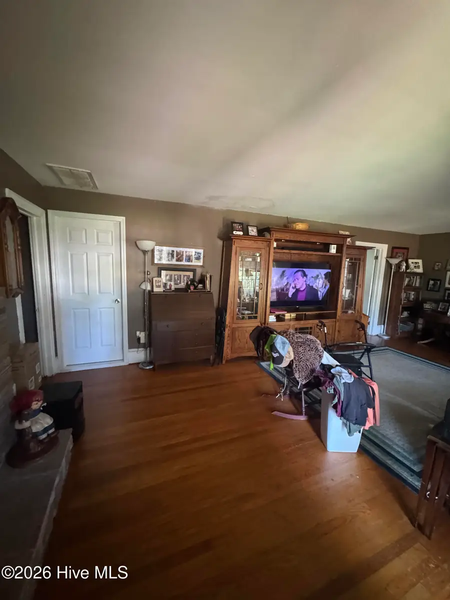 604 N Duplin Street, Wallace, NC 28466 - #3