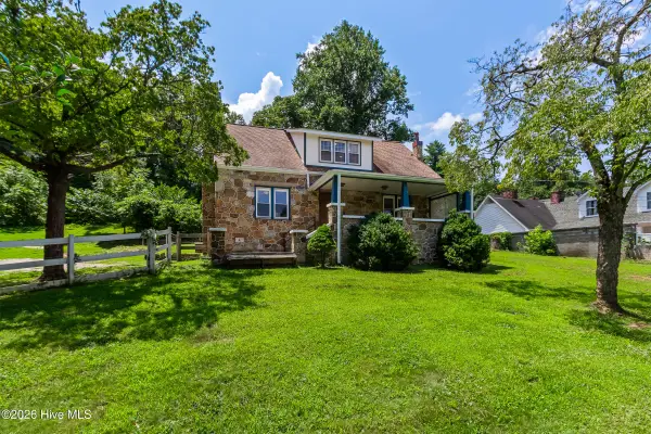 952 Hiwassee Street, Murphy, NC 28906