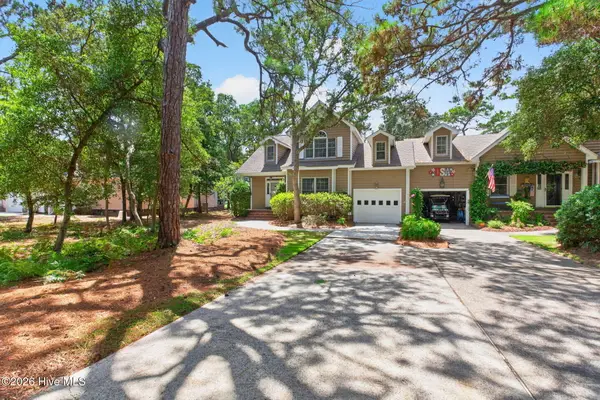 105 Oceangreens Lane, Oak Island, NC 28465