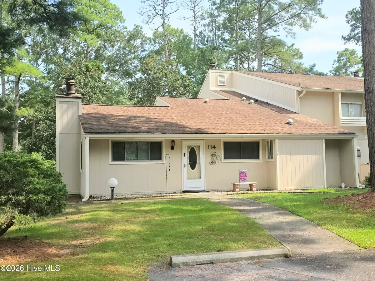 114 Quarterdeck, New Bern, NC 28562 - #1