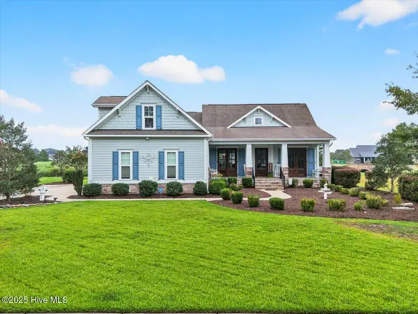 395 Canoe Court Nw, Calabash, NC 28467