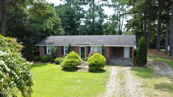 1811 John Small Avenue, Washington, NC 27889