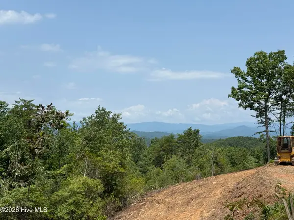 7 Avalon Crst Street, Murphy, NC 28906