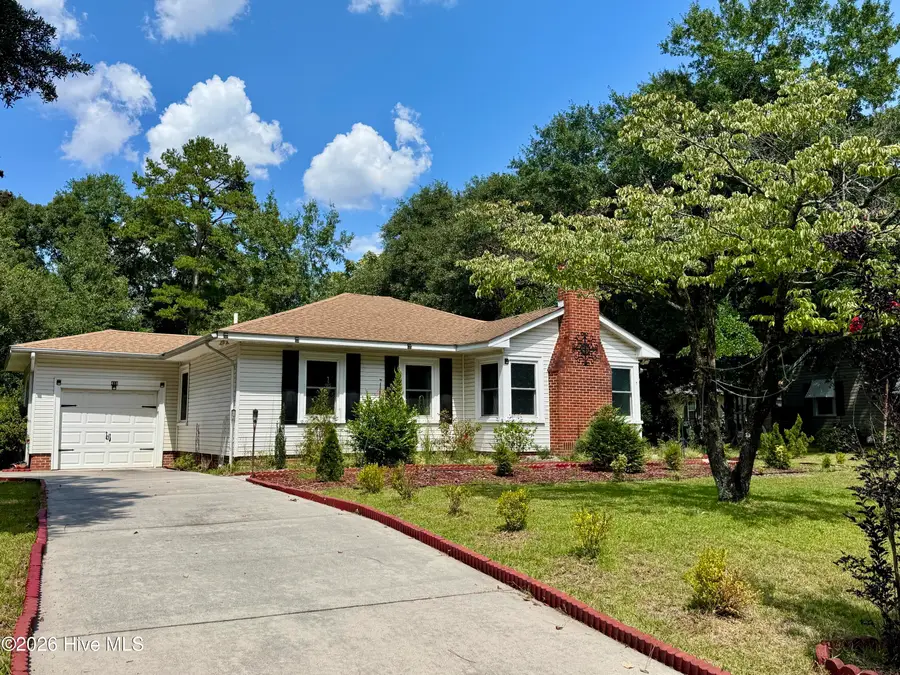 418 Oak Avenue, Hamlet, NC 28345 - #2