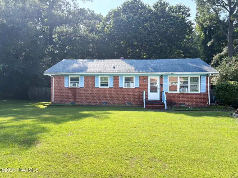 110 Long Acres Drive, Jacksonville, NC 28546 - #2