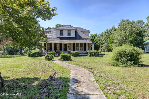 602 E Gertrude Street, Fairmont, NC 28340