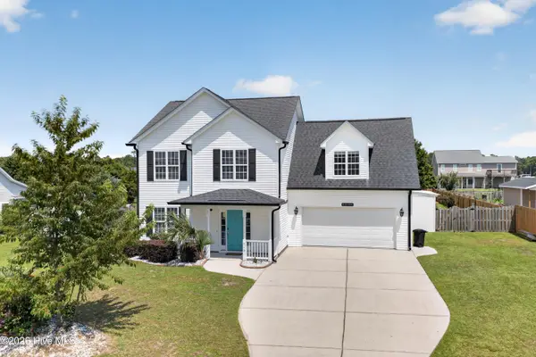 219 Twin Oaks Drive, Hampstead, NC 28443