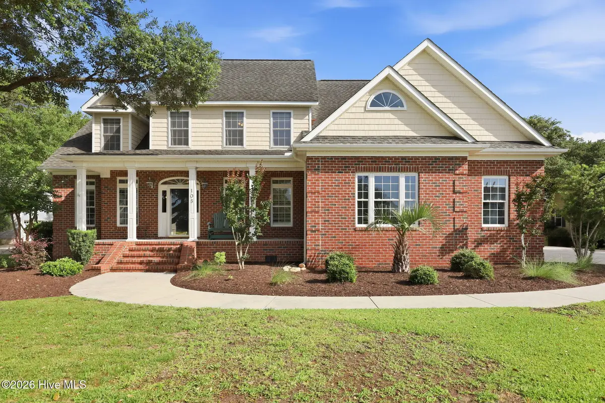 105 Harold Avenue, Swansboro, NC 28584 - #1