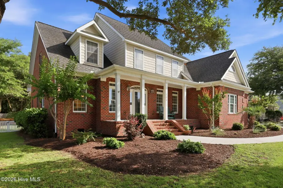 105 Harold Avenue, Swansboro, NC 28584 - #2