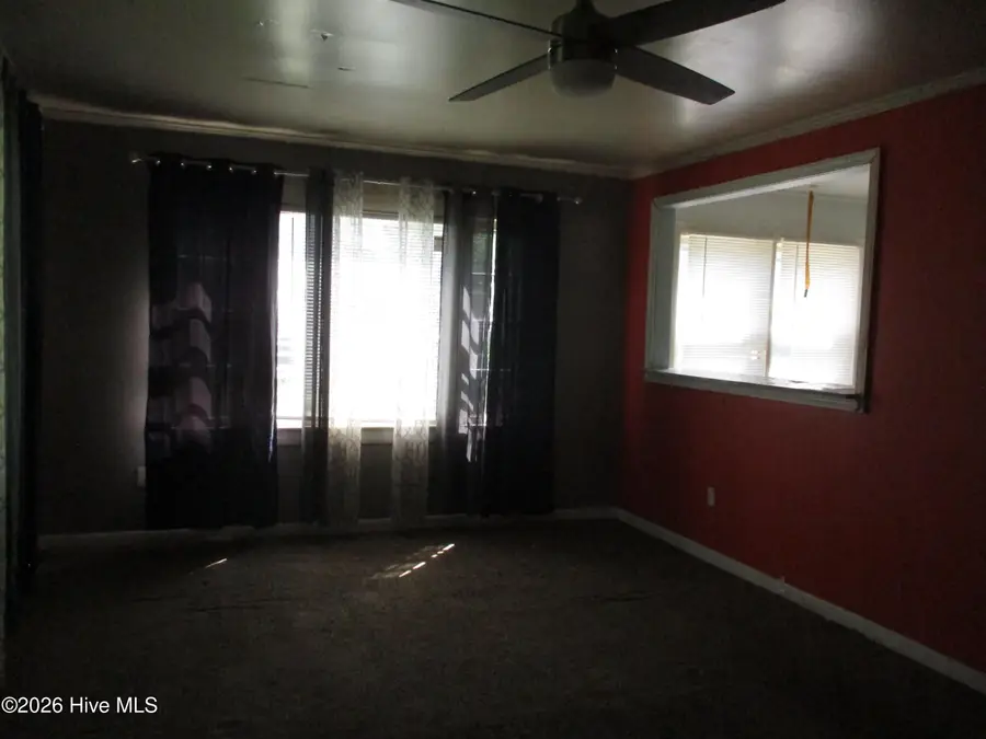 700 Jones Avenue, Kinston, NC 28501 - #2