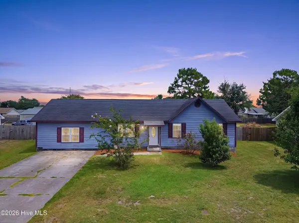 215 S Ginger Drive, Hubert, NC 28539
