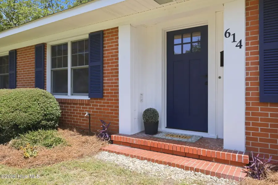 614 E 6th Street, Washington, NC 27889 - #2