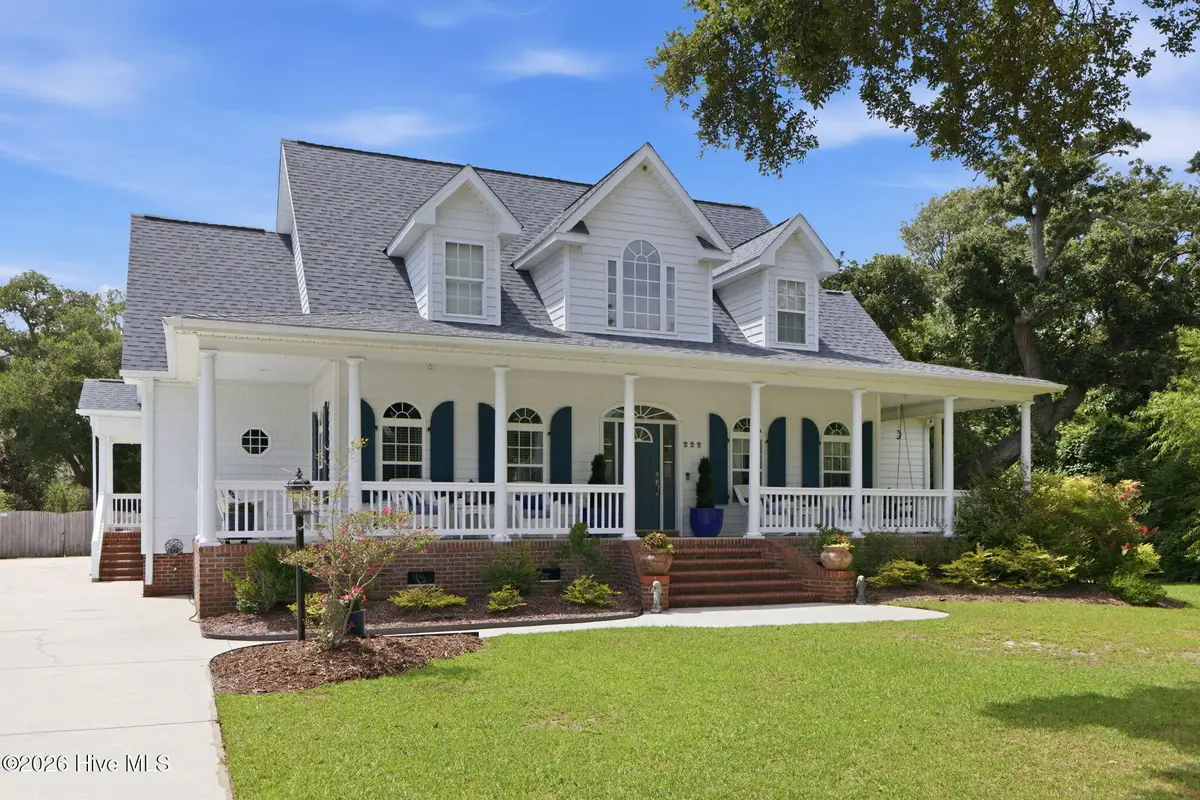 222 Yacht Club Drive, Newport, NC 28570 - #1