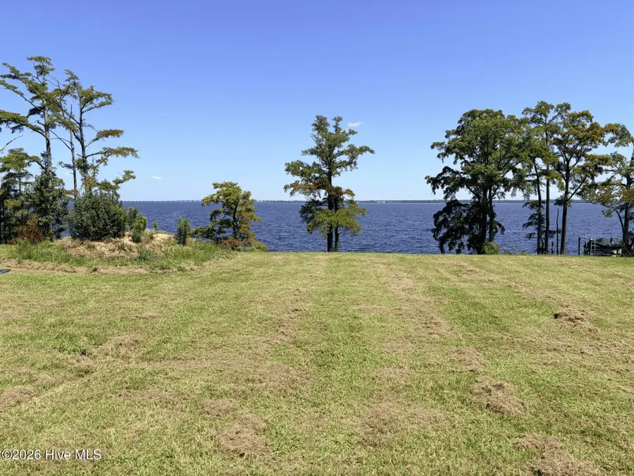 156 W Royal Way, Merry Hill, NC 27957 - #2