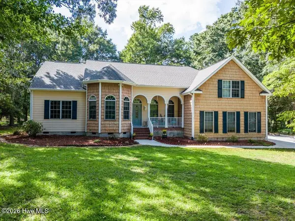 615 Ravenswood Road, Hampstead, NC 28443