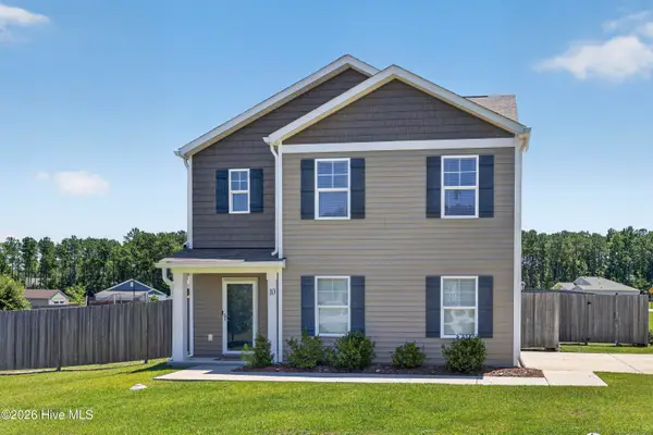 10 Evian Court, Hampstead, NC 28443