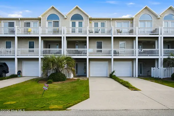 209 N Avenue, Kure Beach, NC 28449