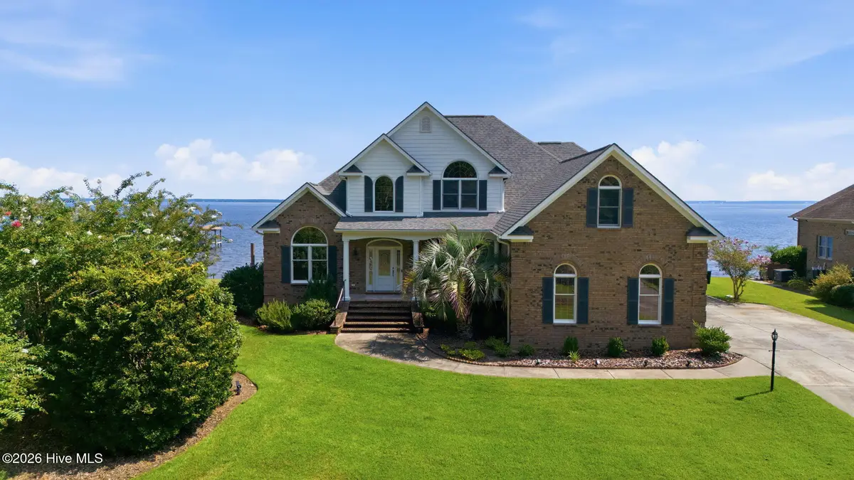 927 Stately Pines Road, New Bern, NC 28560 - #1
