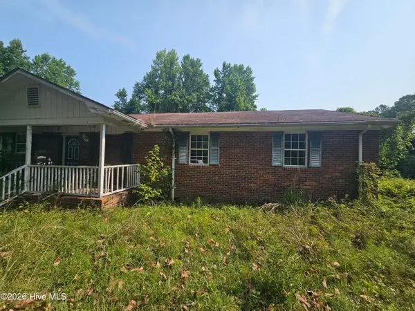 9470 Magnolia Drive Ne, Leland, NC 28451