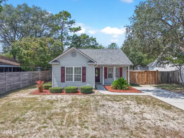 123 NE 18th Street, Oak Island, NC 28465
