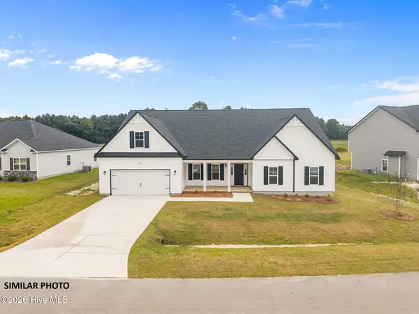 906 June Berry Place #112, Hubert, NC 28539