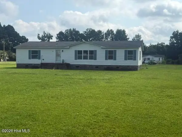 48 Sugarberry Avenue, Whiteville, NC 28472