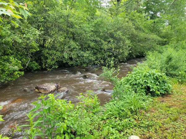 000 Davis Creek Road, Murphy, NC 28906